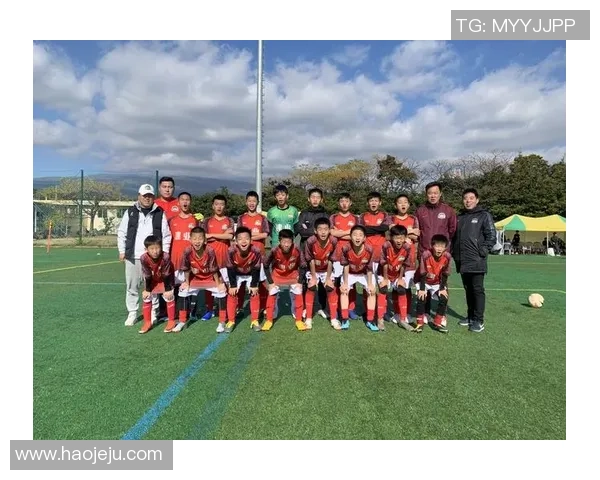 杭州足球队的拼搏之路：挑战赛背后的奋斗与坚持