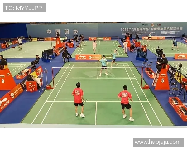 赛后分析:北京羽毛球队与广州羽毛球队的技术对决全景回顾 赛后分析:北京羽毛球队与广州羽毛球队的技术对决全景回顾