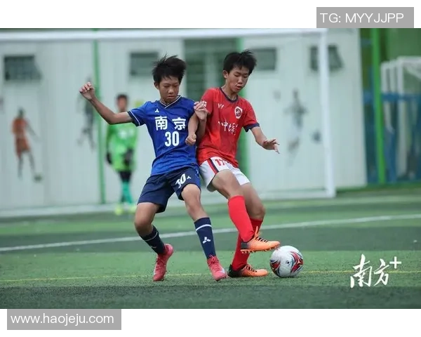 足球明星们齐聚庆祝12月1日生日的传奇时刻与精彩瞬间回顾 足球明星们齐聚庆祝12月1日生日的传奇时刻与精彩瞬间回顾